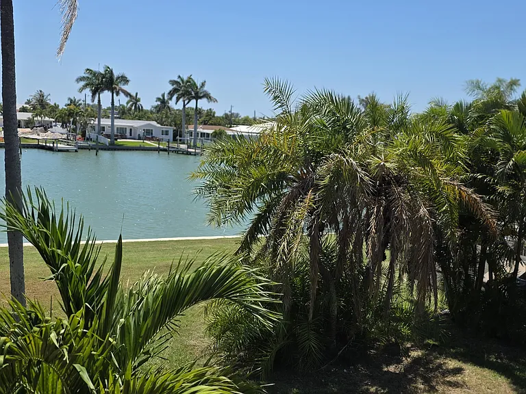 511 Plaza Seville Ct #24 — Photo 3