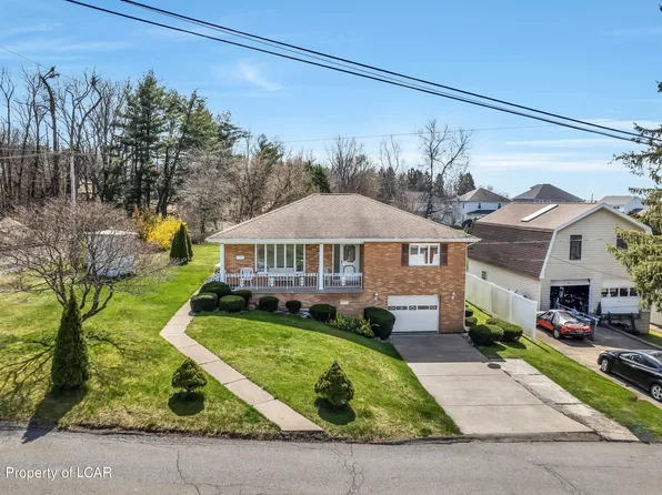 55 Norman St, Pittston, PA 18640