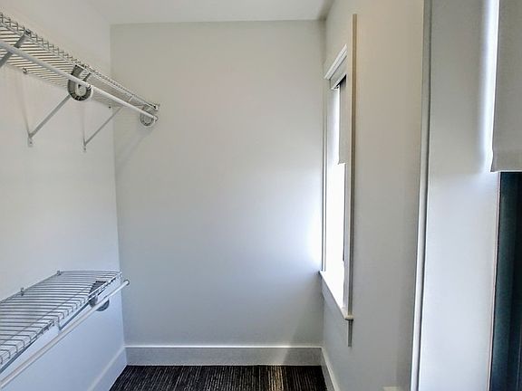 5th image of 3837 Main St #314