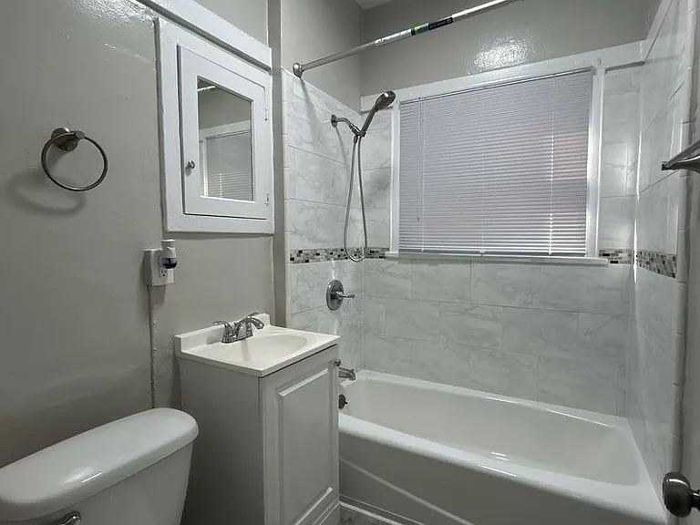 448 Orange Ave Long Beach, Ca 90802 — Photo 7