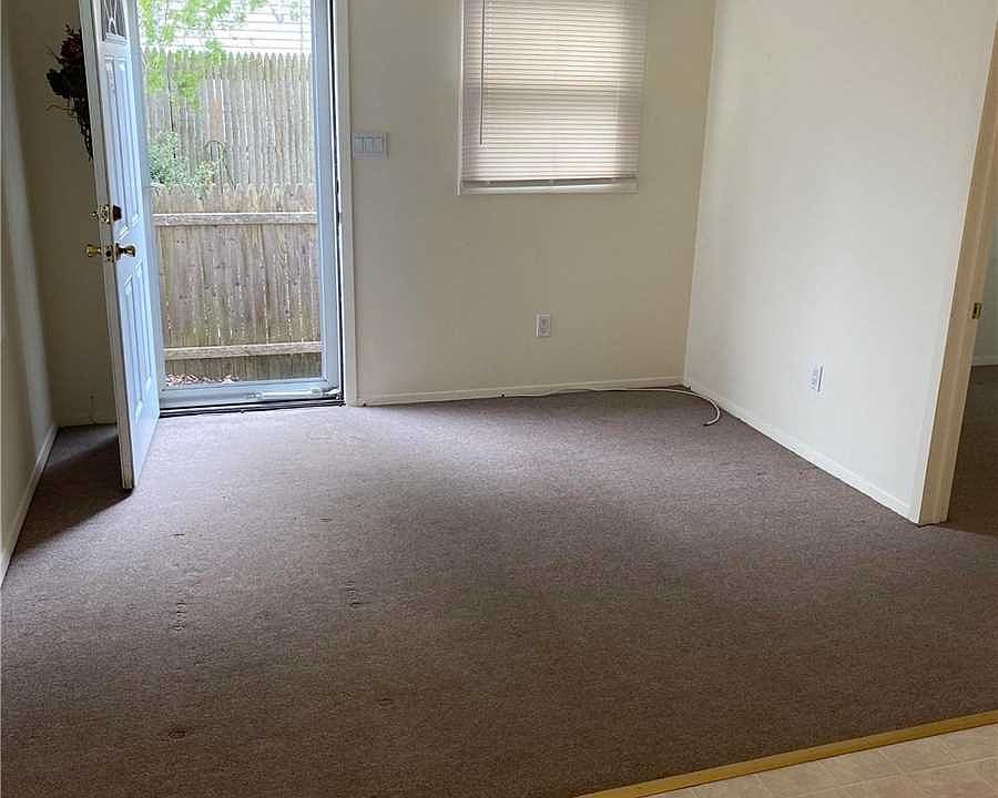 2nd image of 109 Franklin Ave