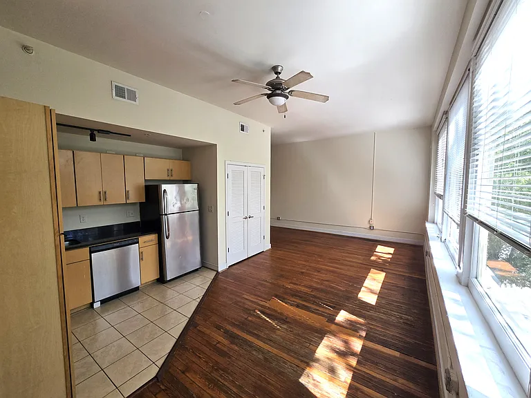 14 W Broad St #301 — Photo 17