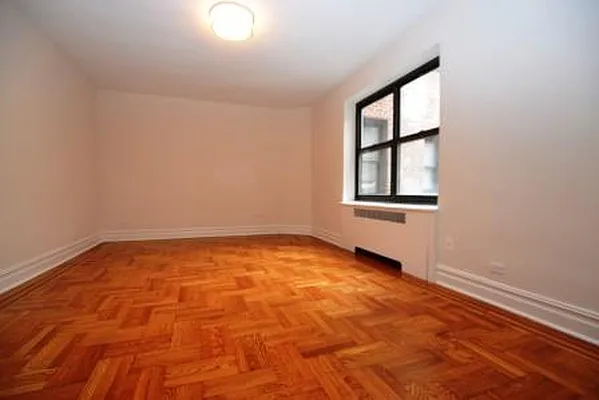 Rented by City Connections Realty | media 26