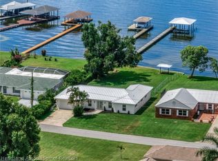 107 Lakefront Ln NW, Lake Placid, FL 33852