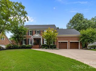 6916 Cameron Glen Dr, Charlotte, NC 28210