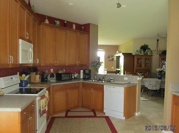 4th image of 10051 SW Stonegate Dr