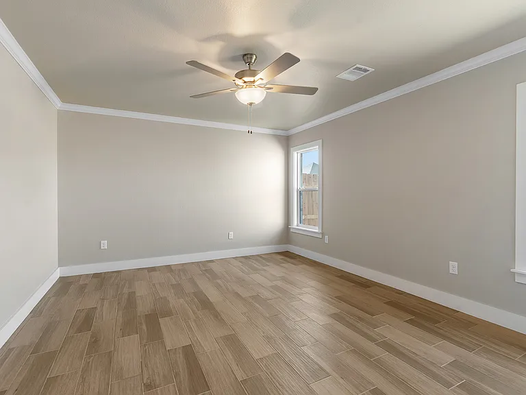 105 Paper Flower St — Photo 15