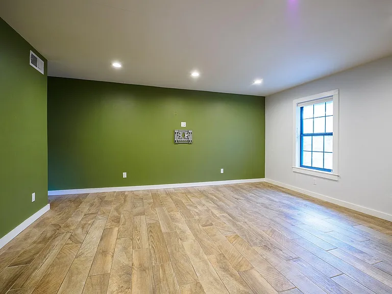 2302 E Side Dr #28 — Photo 11