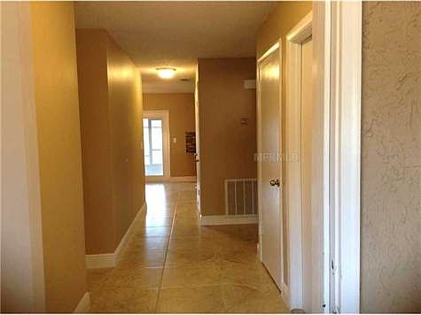 5th image of 691 Stanford Dr