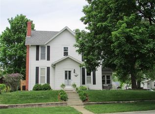 380 11th St, Marion, IA 52302