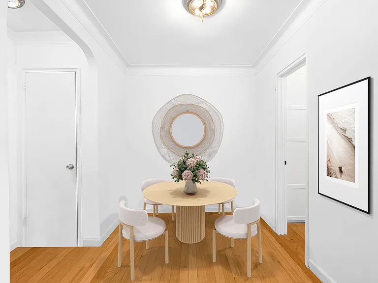 305 W 52nd St #4A — Photo 4
