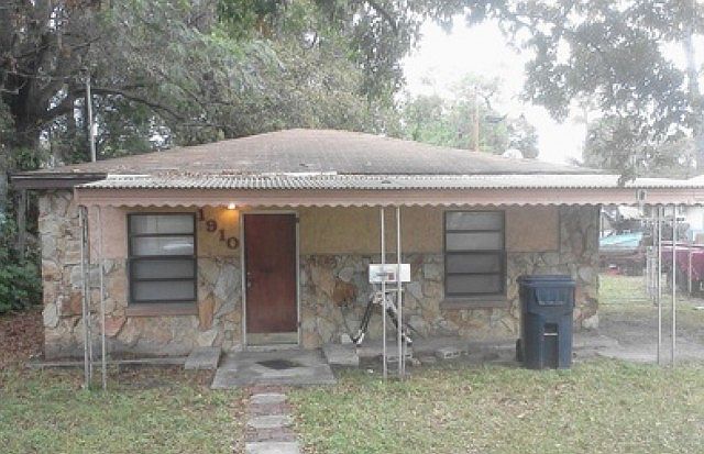 1st image of 1910 Oakwood Ave