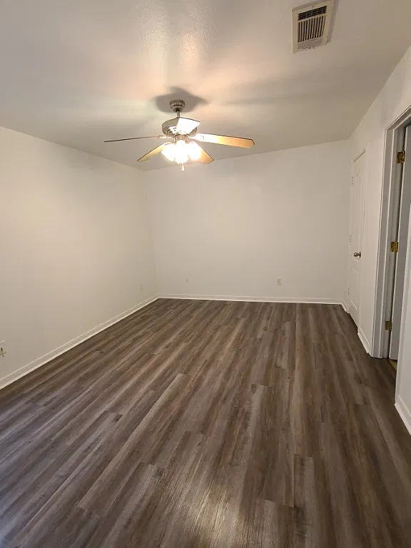 3 bed, 1004 sqft, $925 — Photo 3