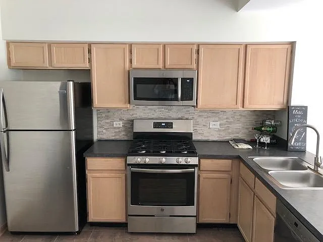 1270 S Candlestick Way — Photo 12