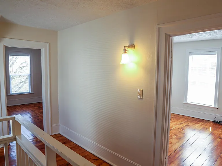 707 N Walnut St — Photo 11