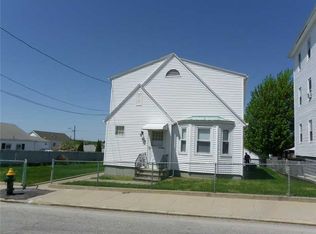 54 Hillhurst Ave, Providence, RI 02909