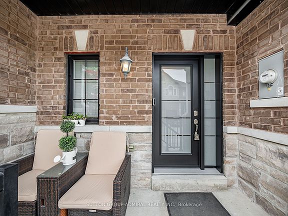 4th image of 16 Charmuse Ln