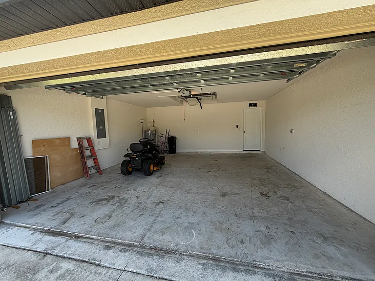 2019 NW 16th Pl — Photo 26