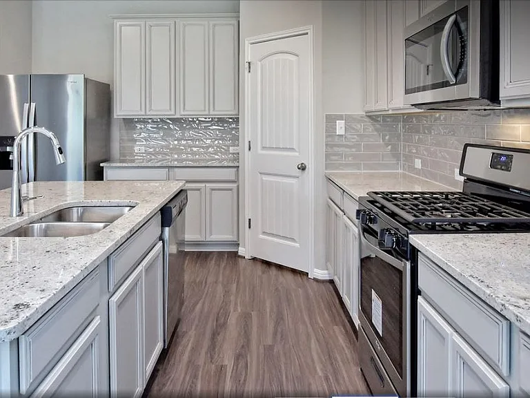533 Gabrielle Anne Dr — Photo 5