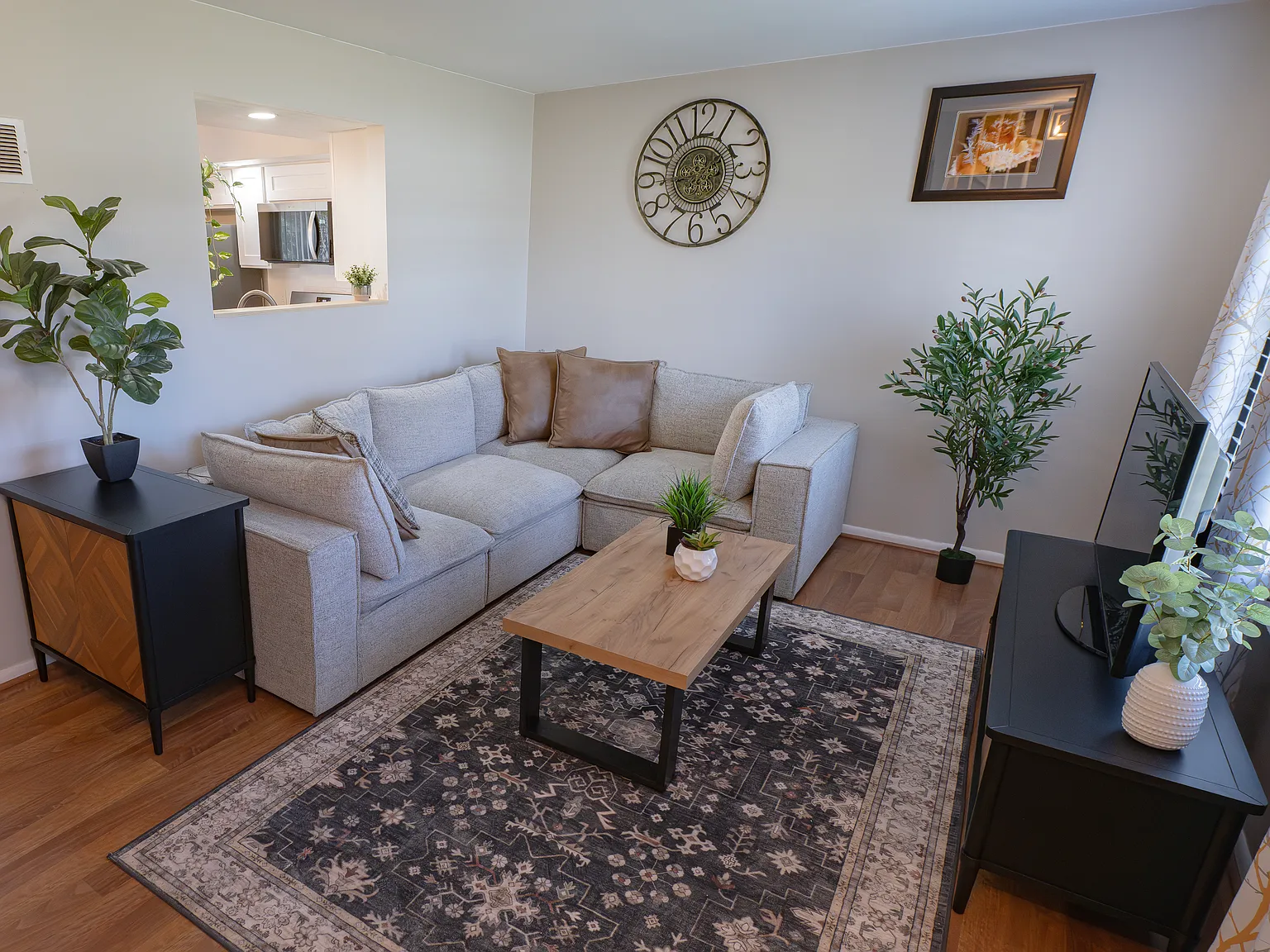 59023 Clayton Ave — Photo 1