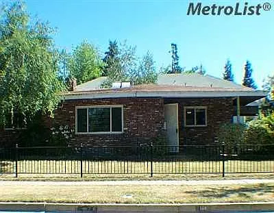 144 Carmel Ave photo 1