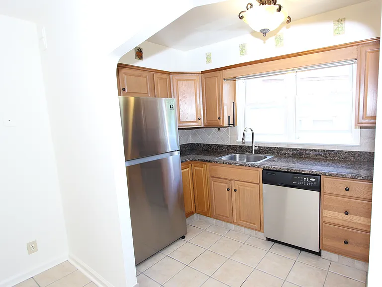 87 Malcolm Ave #1 — Photo 9