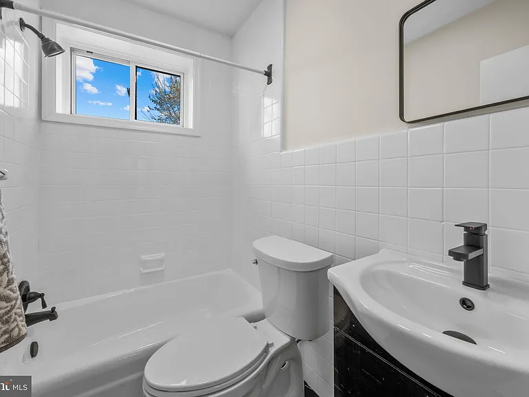 7608 Chelwynde Ave — Photo 16