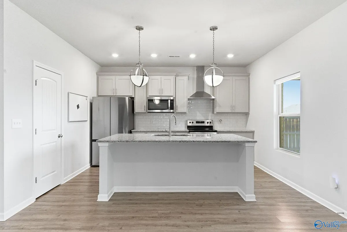 Building Photo - 135 Varina Dr