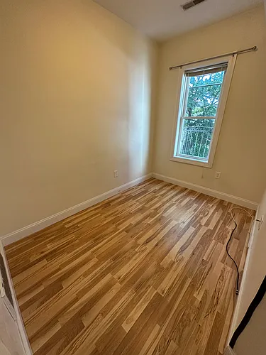 70 London St #2 Photo 1