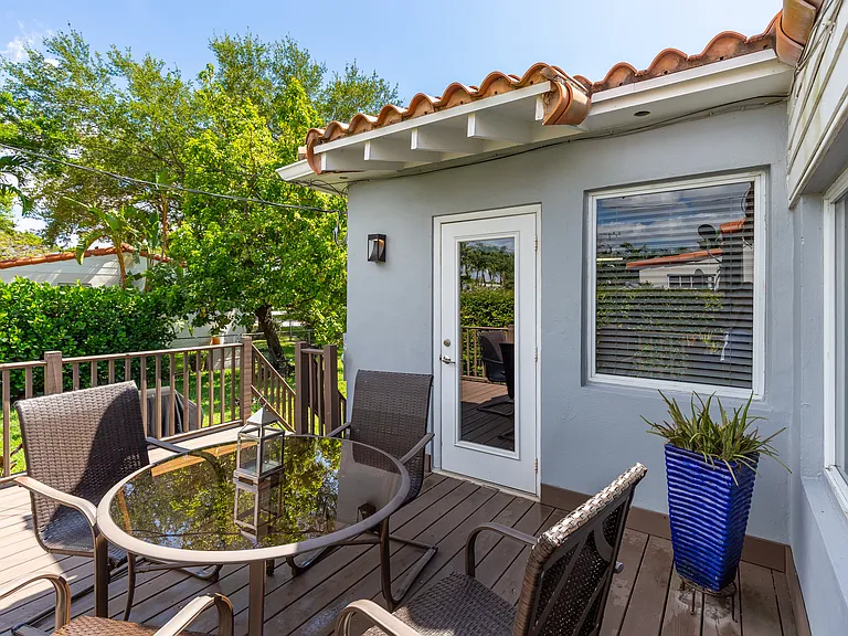 1810 SW 32nd Ct — Photo 30