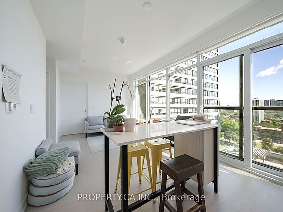 4th image of 65 Mutual St #1509