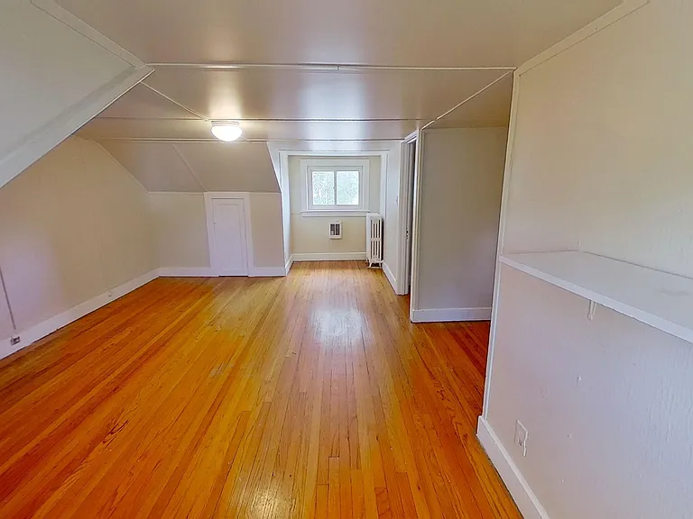 568 Park Ave #2 — Photo 10