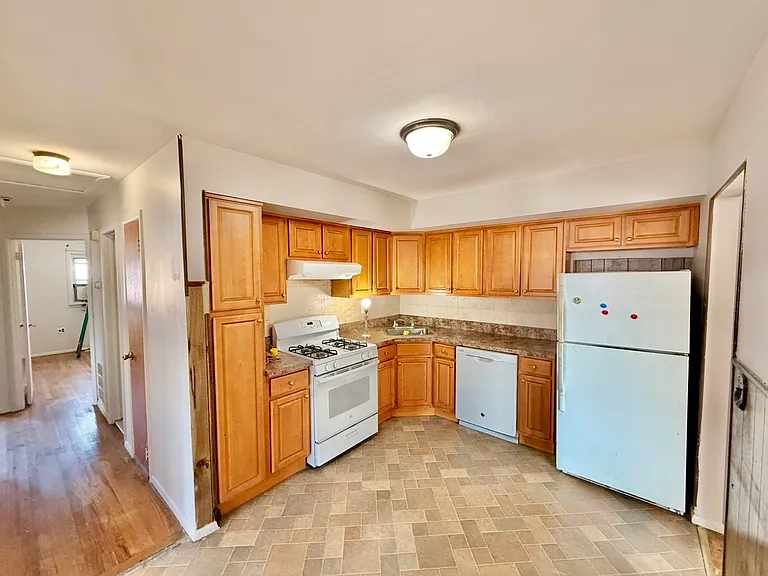 704 Port Richmond Ave #2 — Photo 3