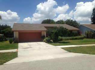 17707 Foxglove Ln, Boca Raton, FL 33487