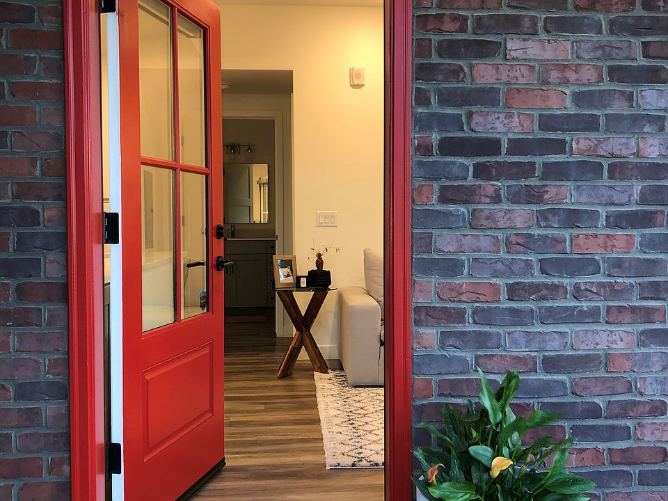 1st image of 475 N 9th St #112