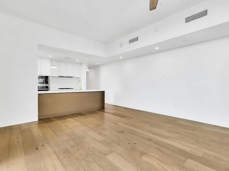 70 Rainey St #1607 — Photo 7
