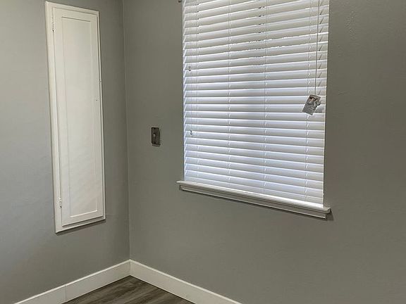 3rd image of 2225 Luz Ave APT 5
