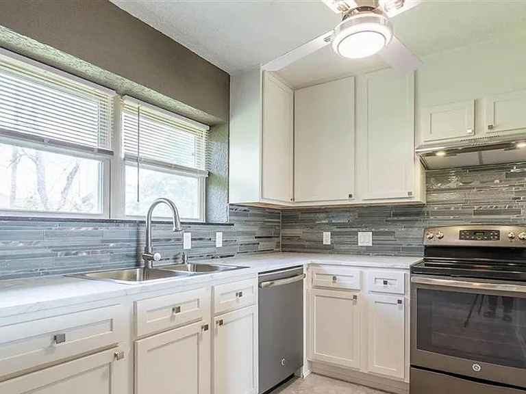4724 NW Ridgecrest Dr — Photo 6