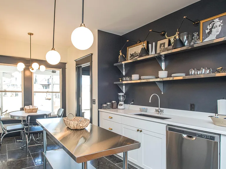 1208 Elmwood Ave — Photo 4