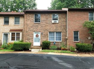 1113 Teaberry Ln, State College, PA 16803