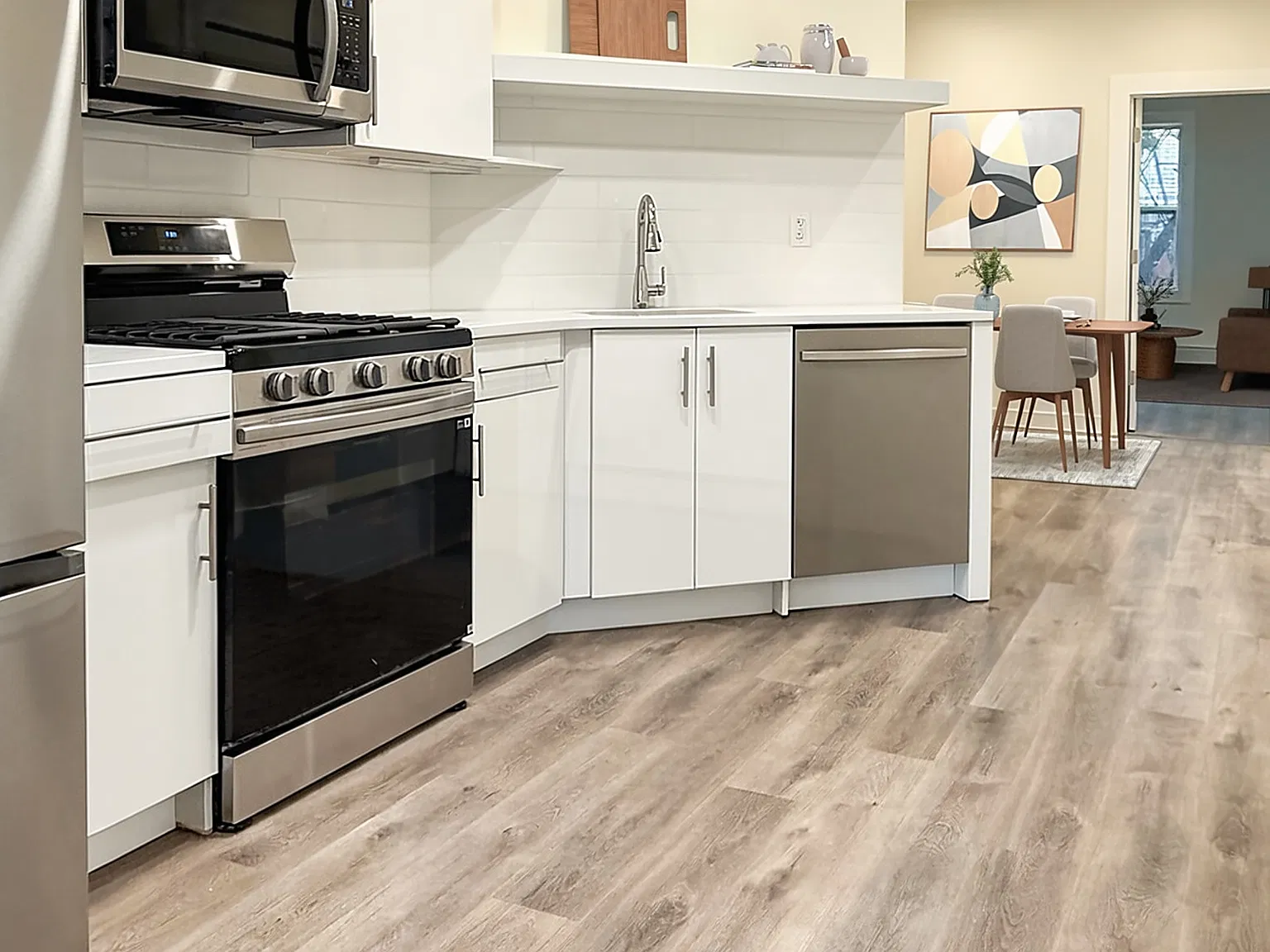 287 Bergen Ave — Photo 2