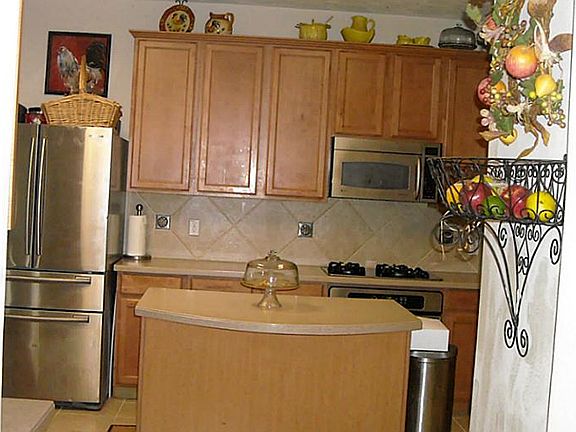 5th image of 3414 Village Pond Ln