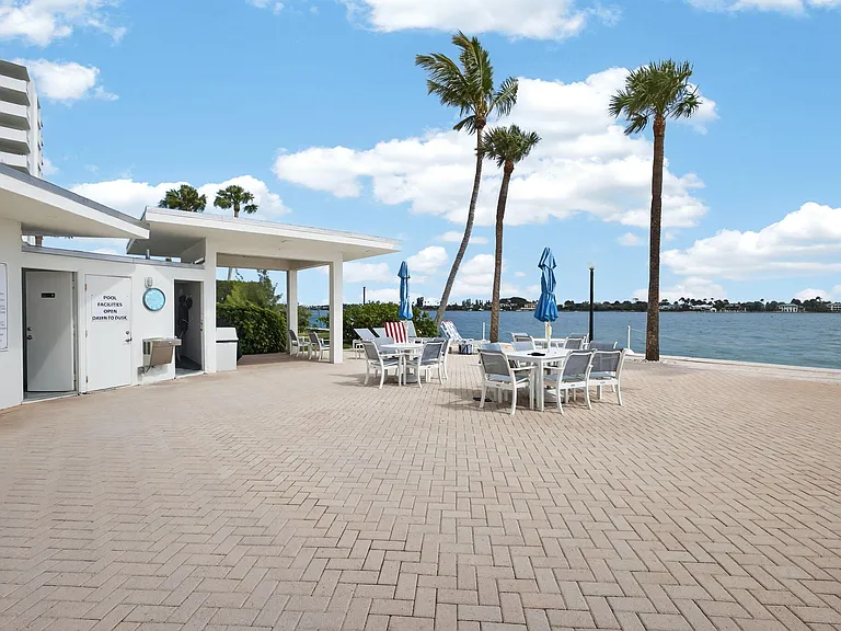 2600 N Flagler Dr #911 — Photo 37