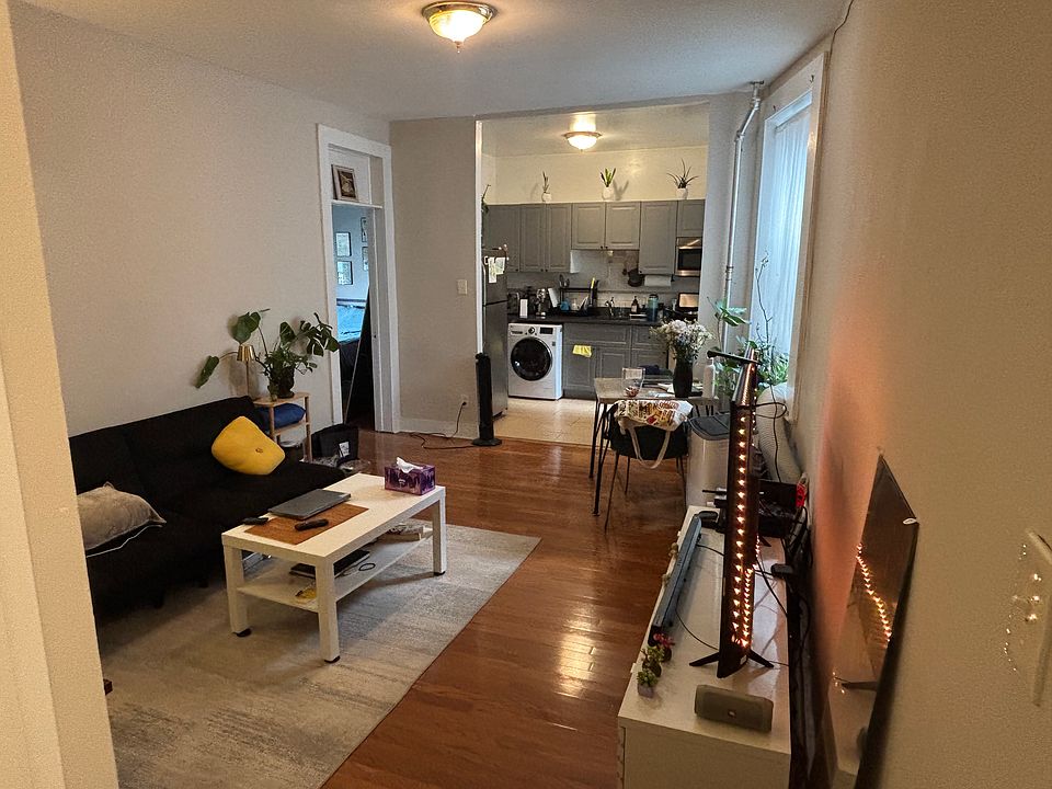 1st image of 24-03 41st Ave APT 9