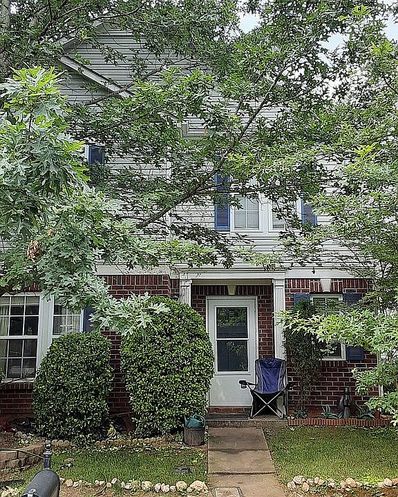 1st image of 746 Sinclair Dr