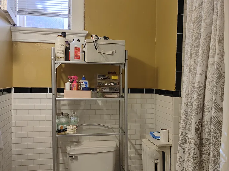 2512 W Grace St #2 — Photo 6