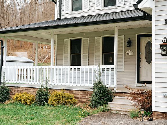 3rd image of 244 Sycamore Rd