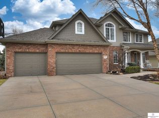 17126 Cinnamon St, Omaha, NE 68135