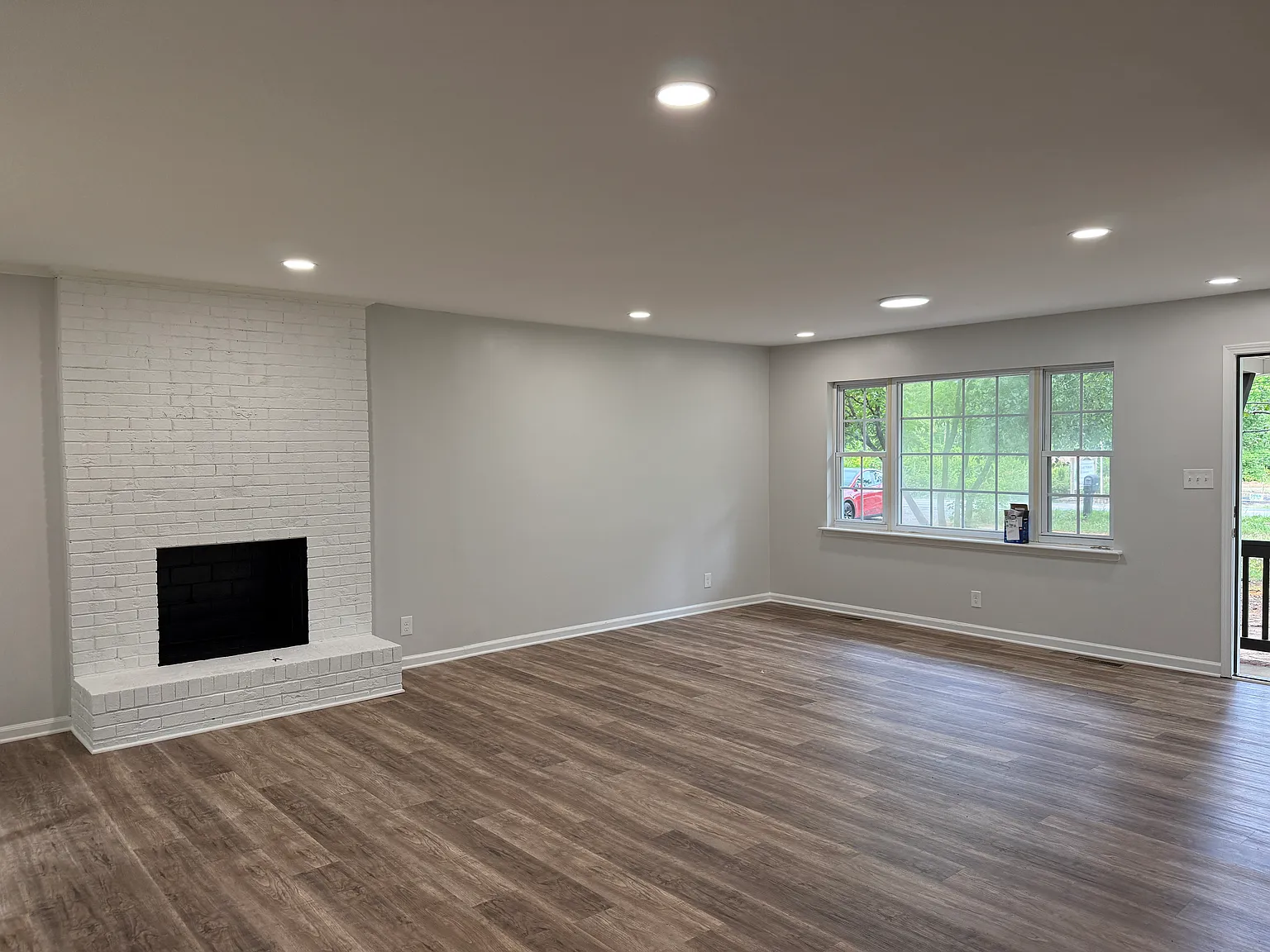 4 bed, 2.5 bath, 2180 sqft, $2,750 — Photo 2