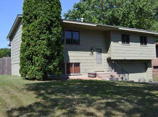 3025 Independence Ave N, New Hope, MN 55427